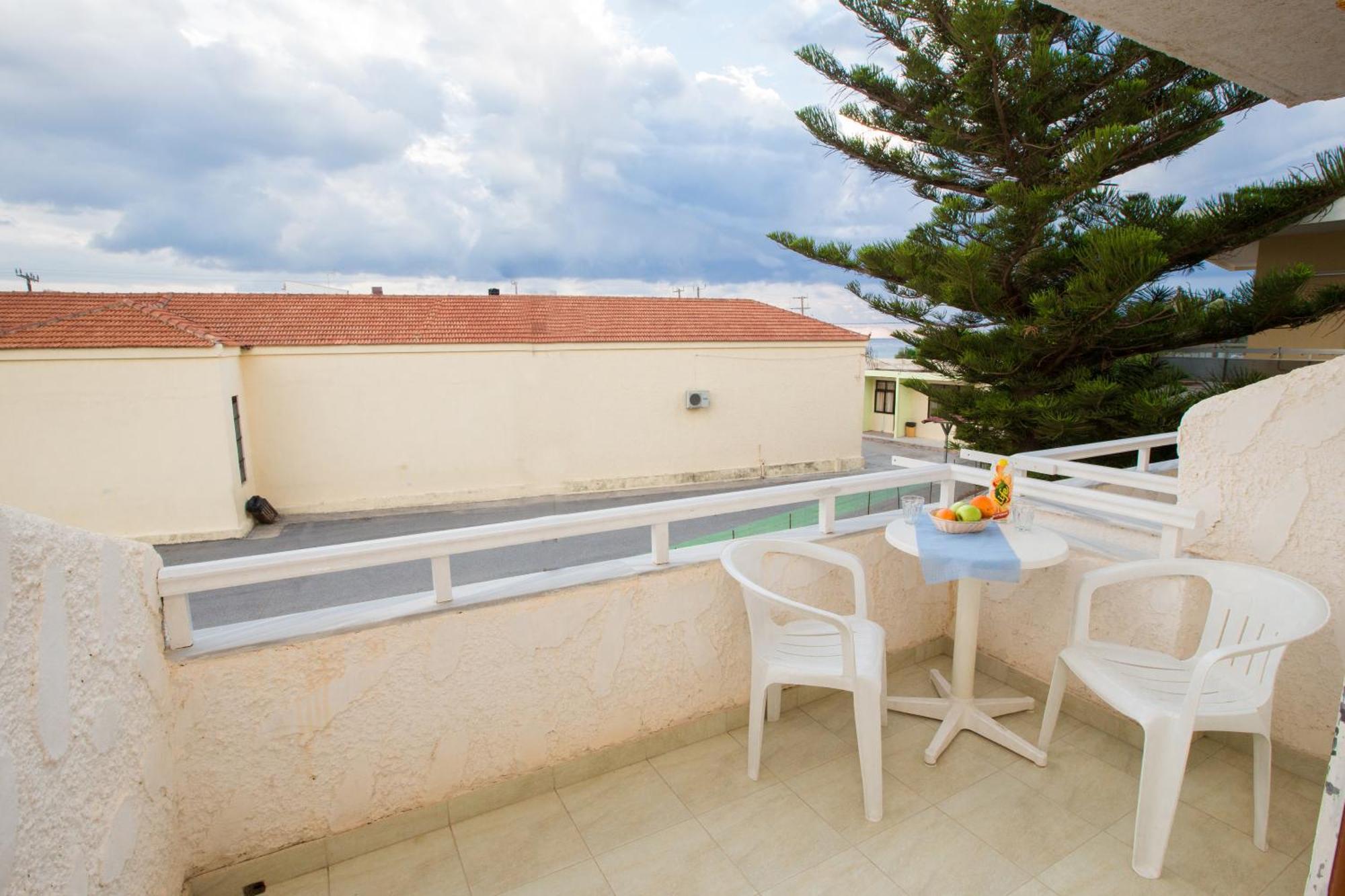 Filoxenia Apartments 2 Palaiochora Rum bild