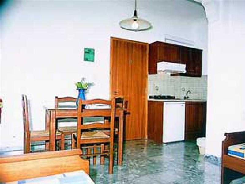 Filoxenia Apartments 2 Palaiochora Exteriör bild
